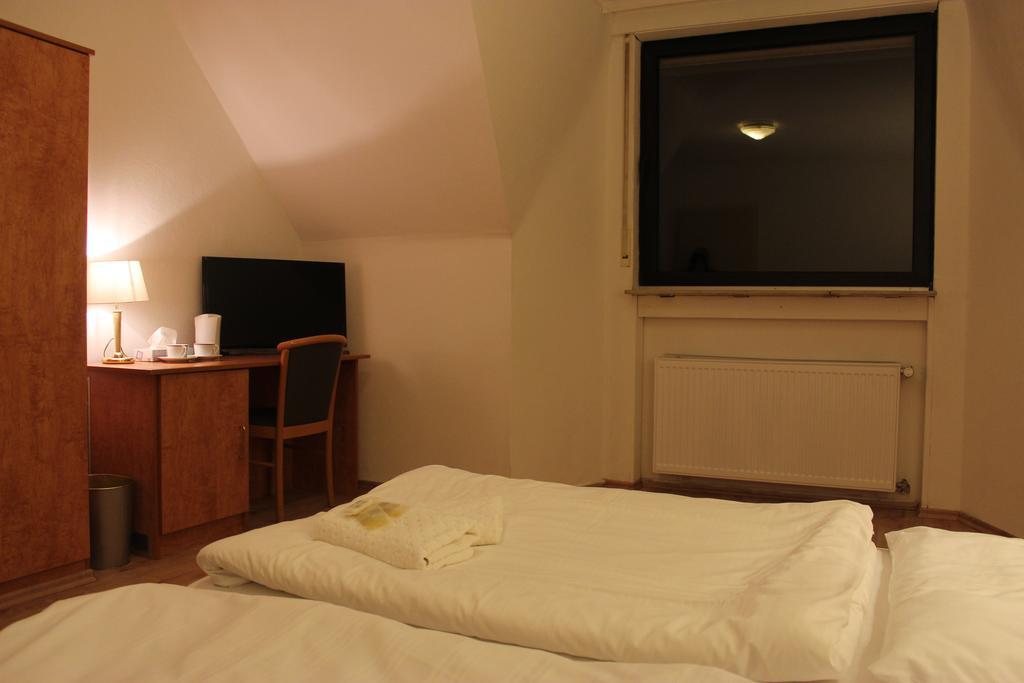 Hotel Gaya Bad Soden am Taunus Δωμάτιο φωτογραφία