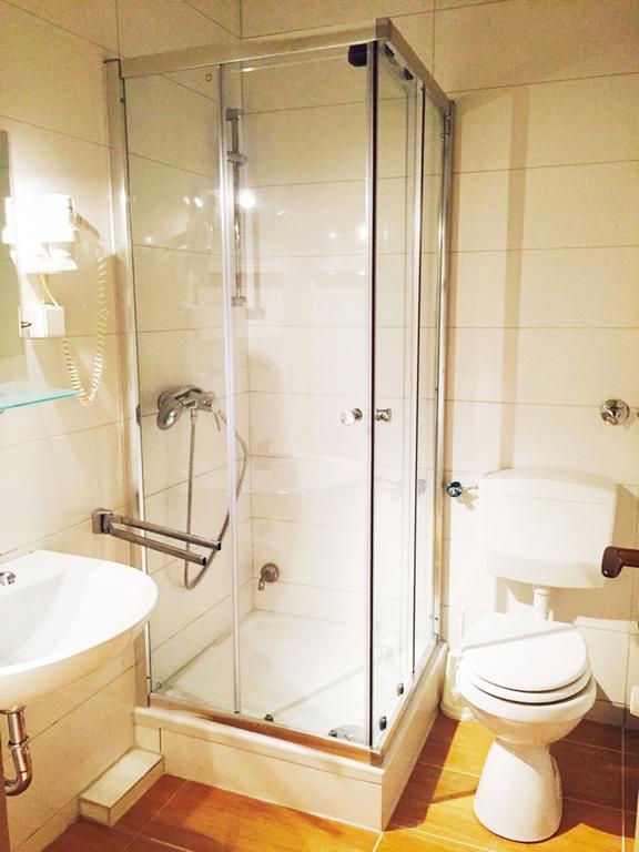 Hotel Gaya Bad Soden am Taunus Δωμάτιο φωτογραφία